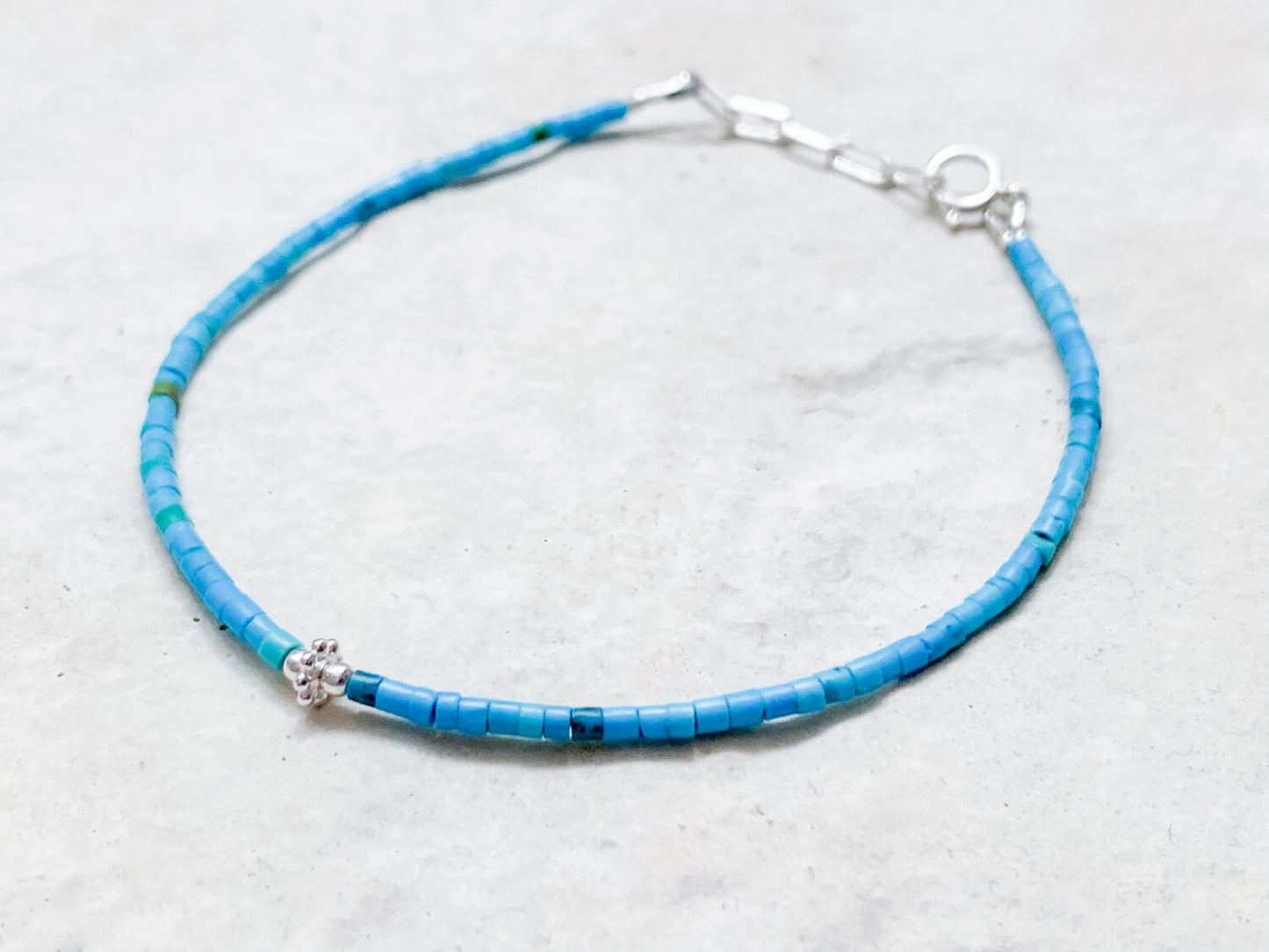 bracelet turquoise heishi homme 2mm avec perles argent